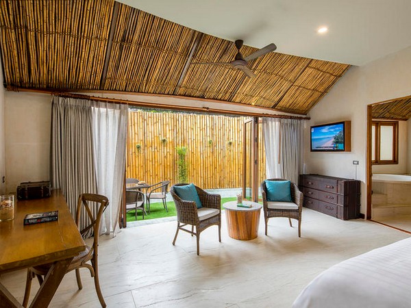 プール アクセス ヴィラ