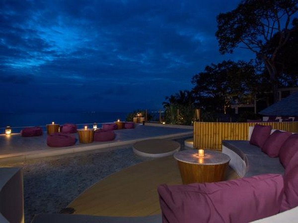 ラ ベラ ルーフトップバー(Le Vela Rooftop Bar)