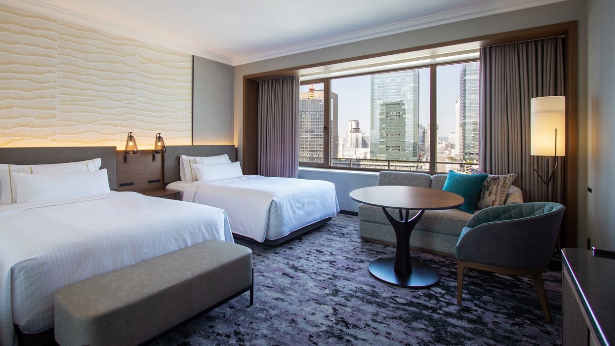 【客室アップグレード確約】平日限定記念日プラン・レイトアウト14:00最大23時間滞在（素泊まり）※