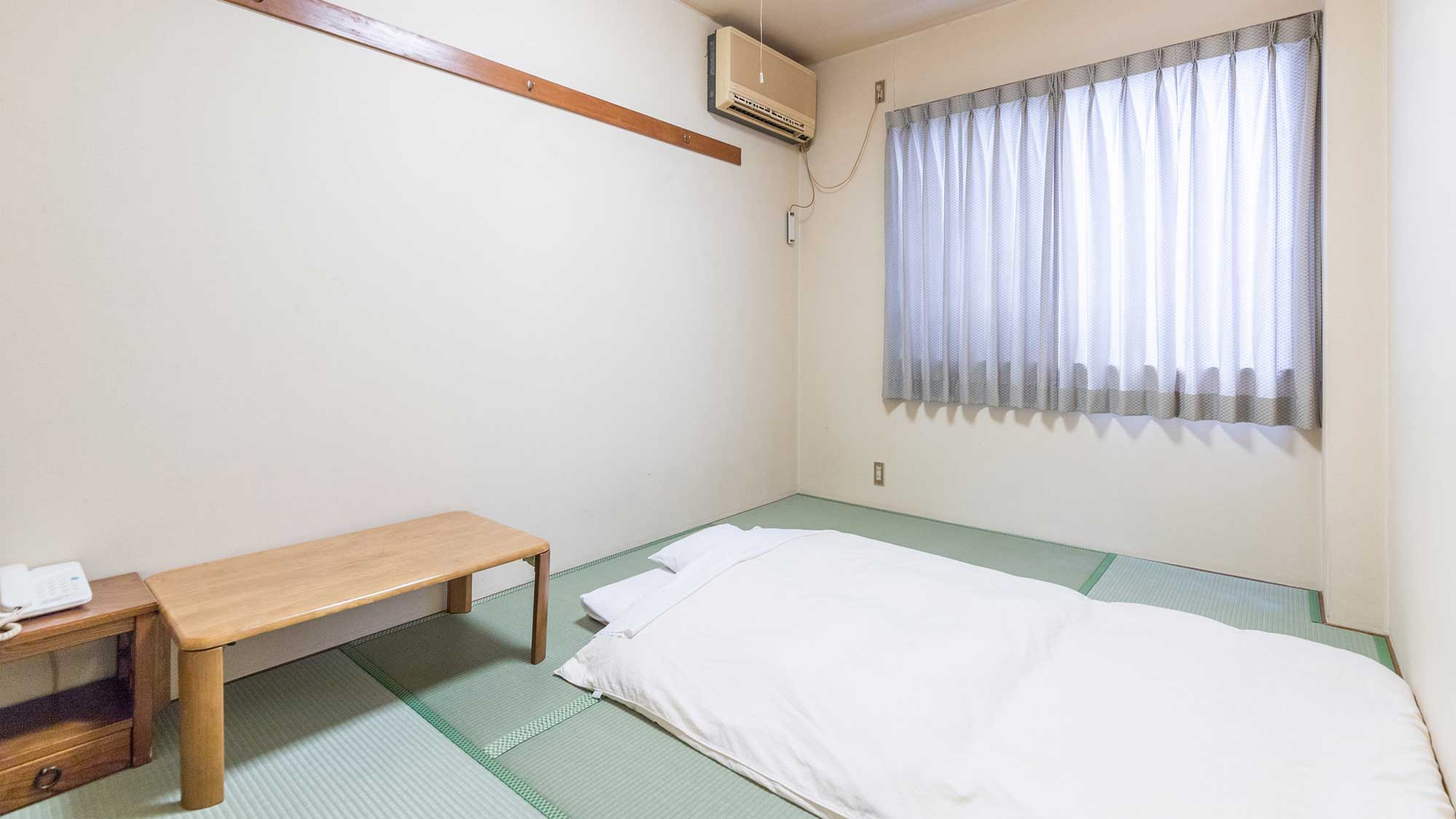 リーズナブルに１名様でご利用いただけます。お風呂は大浴場をご利用ください。