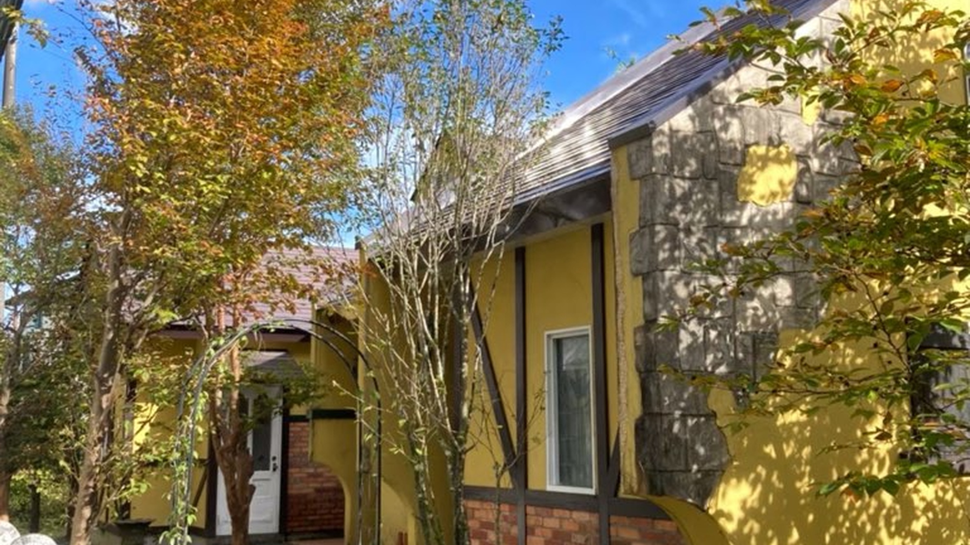 ・【コテージ外観】