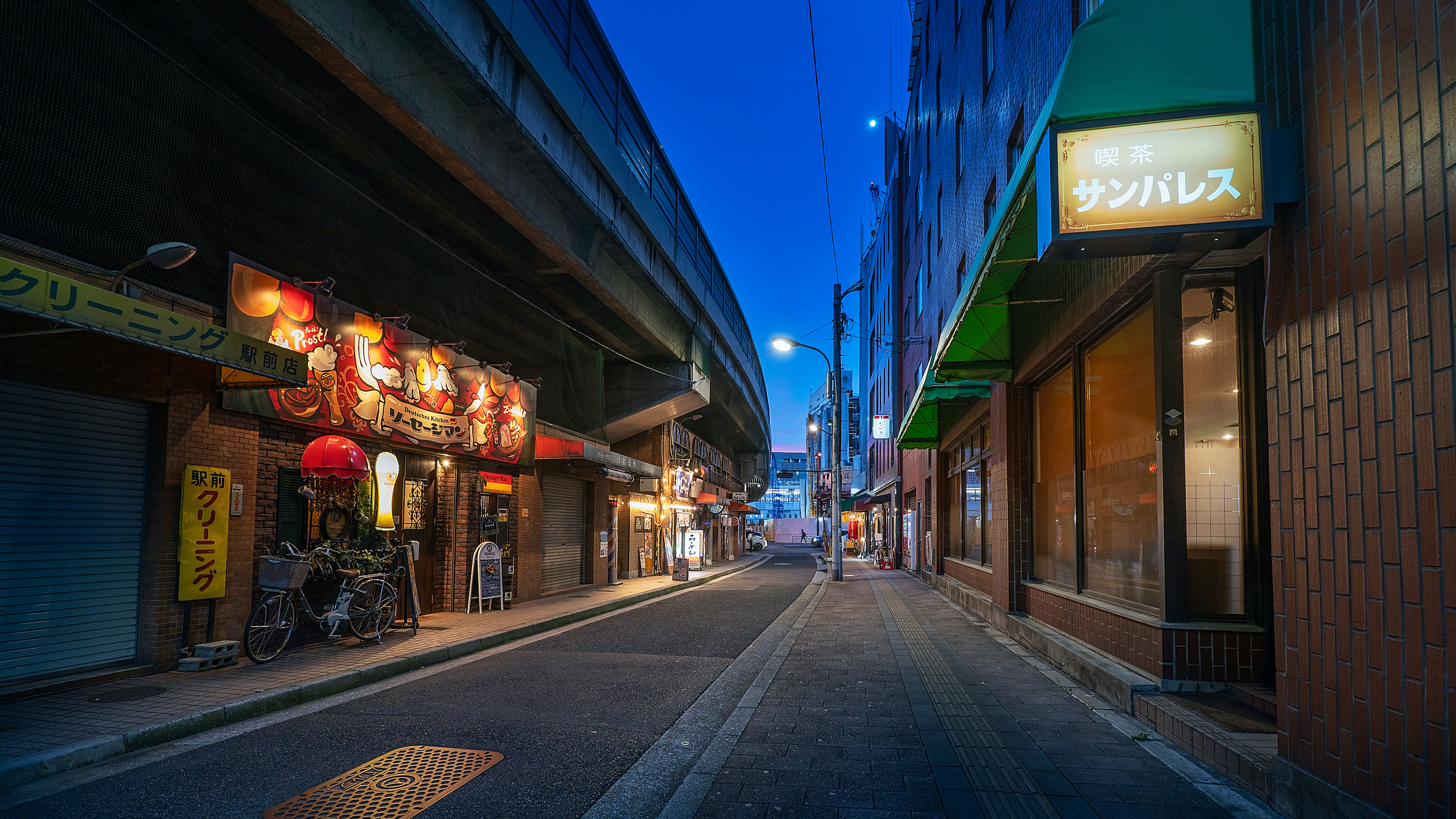 ◇駅前レンガ通り◇当館から徒歩0分！