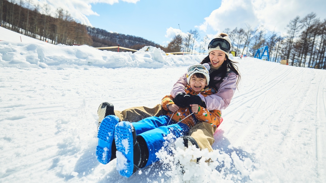 標高１３００ｍ　スキーリゾート「軽井沢スノーパーク」スキーリフト券付き（夕朝食付き）