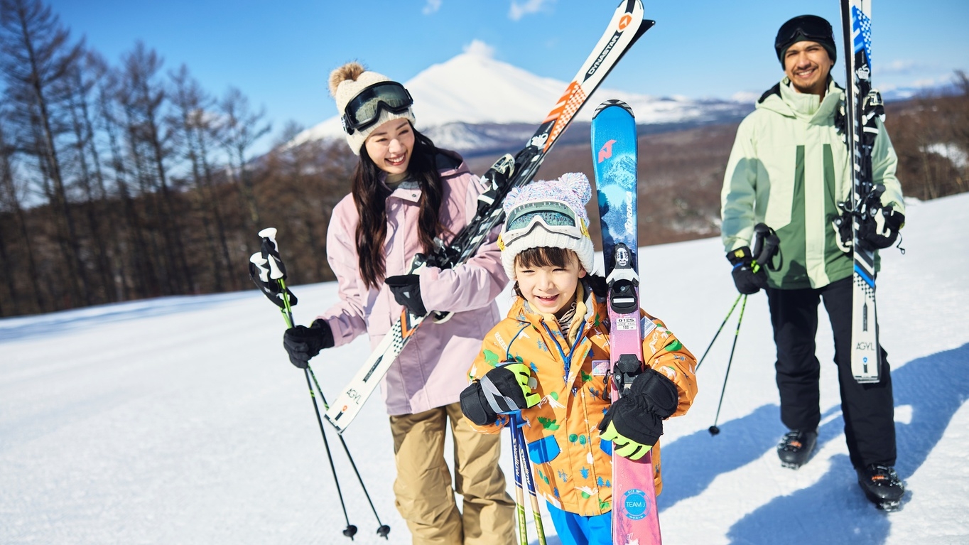 標高１３００ｍ　スキーリゾート「軽井沢スノーパーク」スキーリフト券付き（夕朝食付き）