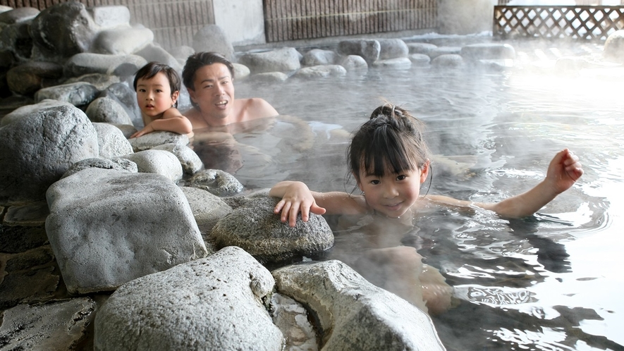 親子で雪見露天風呂