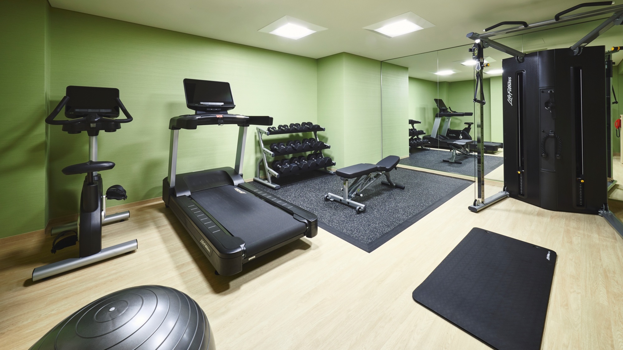 フィットネスジム