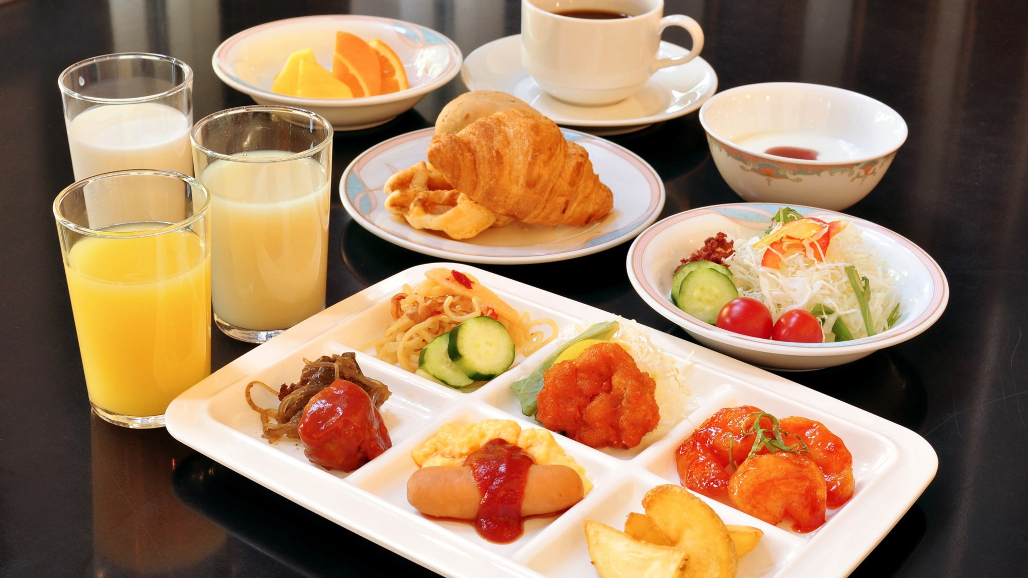 【朝食をランチに変更OK】チェックアウト12：00迄のホテルステイ満喫プラン/朝食付き