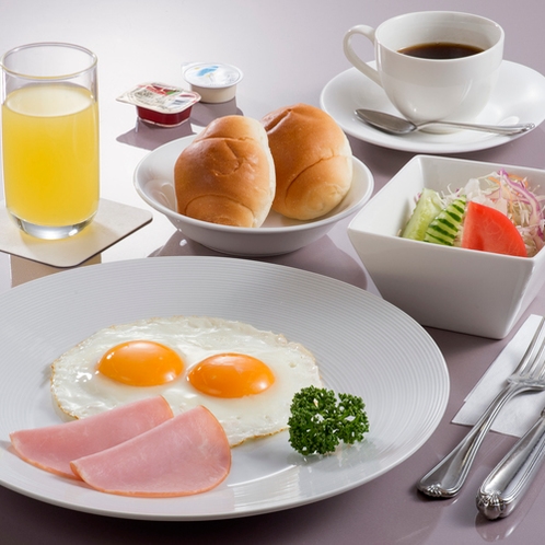 朝は洋朝食で元気に1日をスタート
