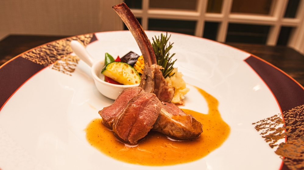 【開業10周年記念】氷点下ビールをお部屋で！アサヒドラフターズ付き（夕：洋食／ 朝：バイキング）
