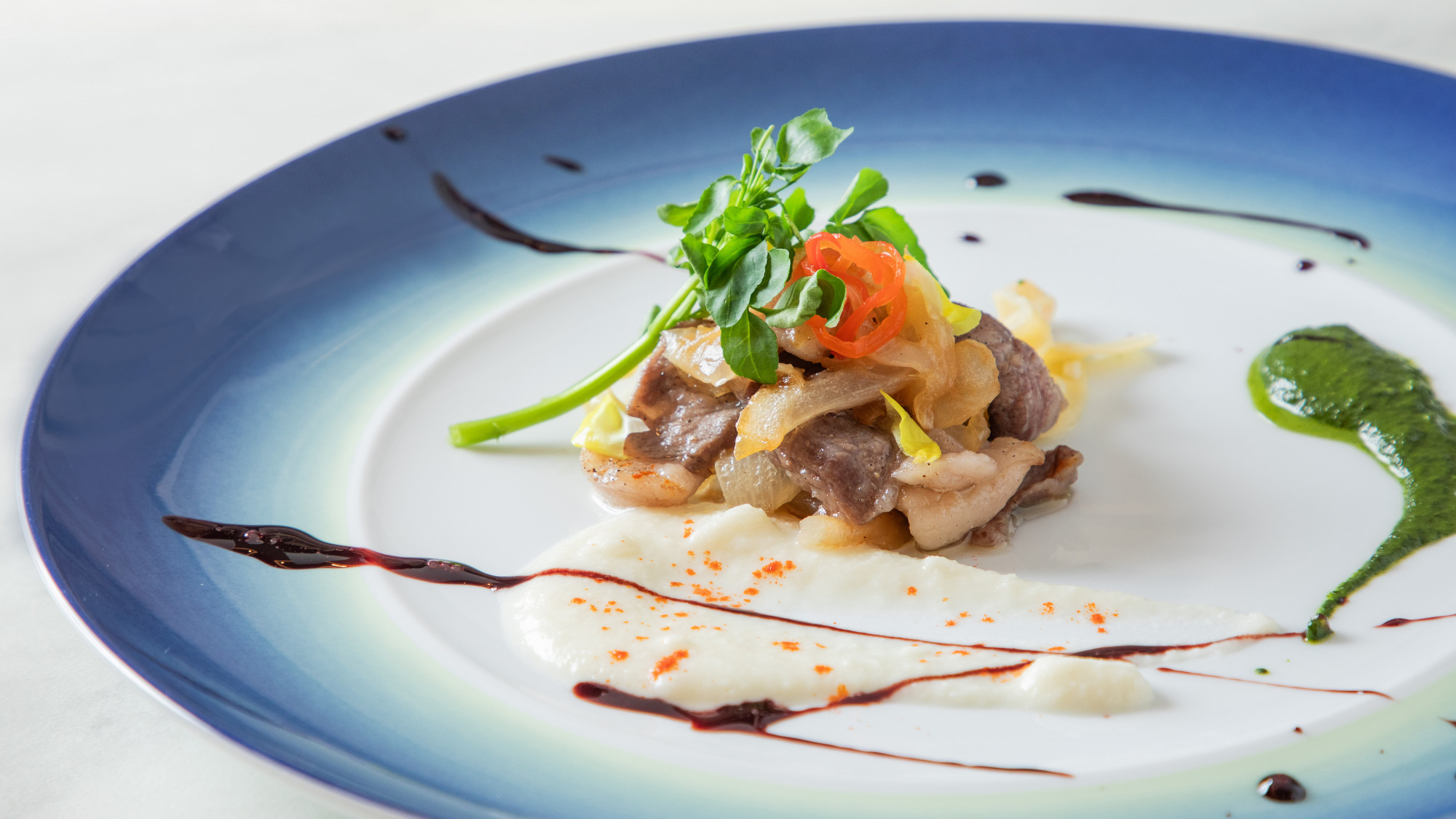 【銀座軒2025夏】肉料理は箸でいただく「夏の牛肉ソテー」を。ブランド牛「はこだて大沼牛」を使用
