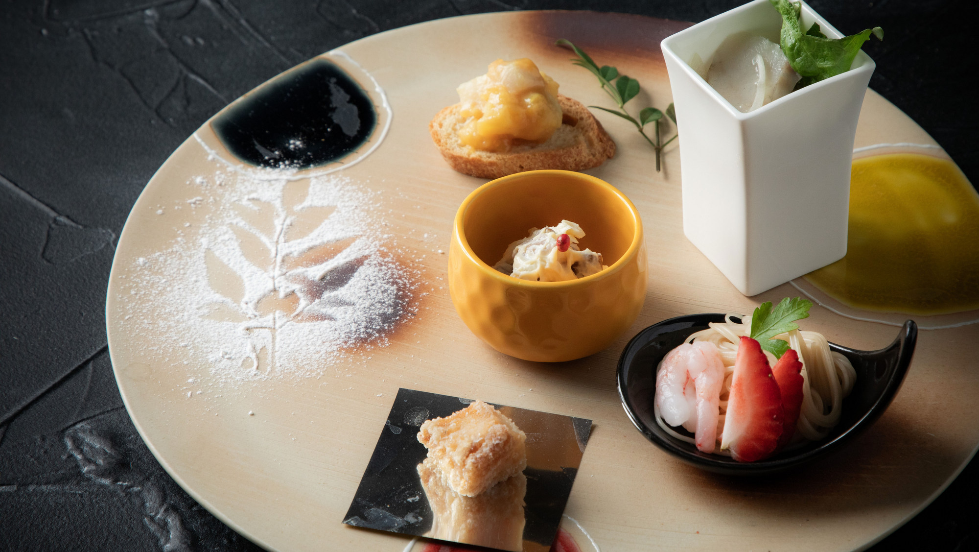 【BS2025冬】前菜／甘エビ＆イチゴの冷製かカッペリーニやフグの低温カルパッチョなど5品