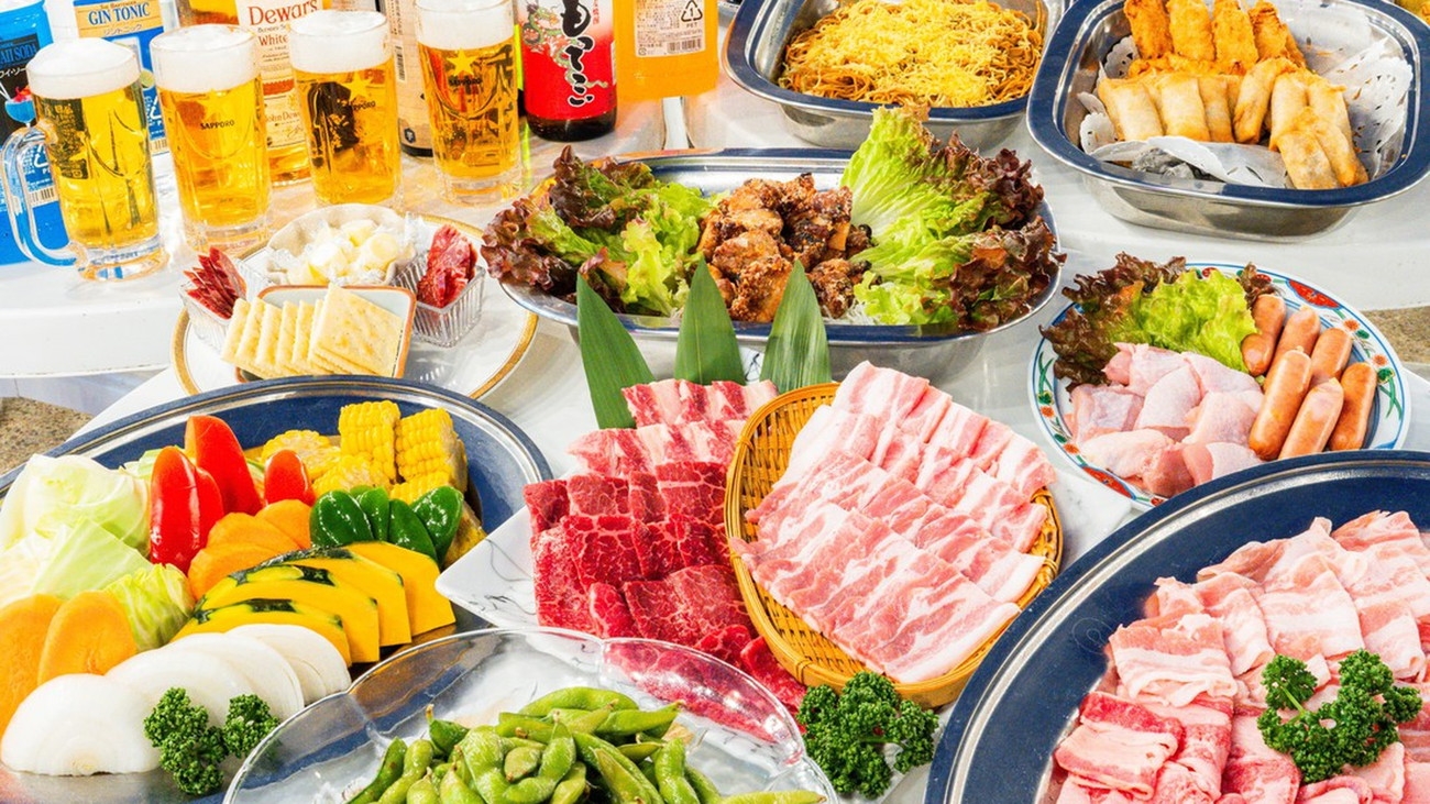 【早割30｜さき楽】屋上ビアガーデンが早期割でお得！焼肉・海鮮よくばり鉄板焼＆飲み放題付〈1泊2食〉