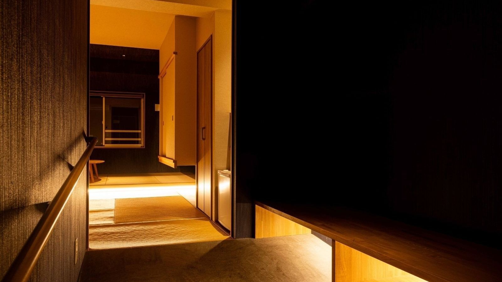 【夜景側和洋室】