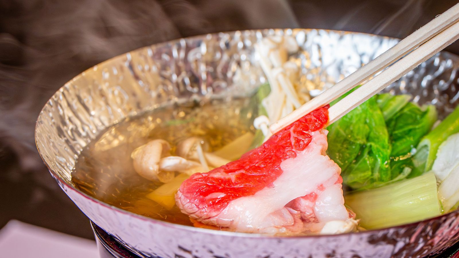 黄金出汁の和牛鍋