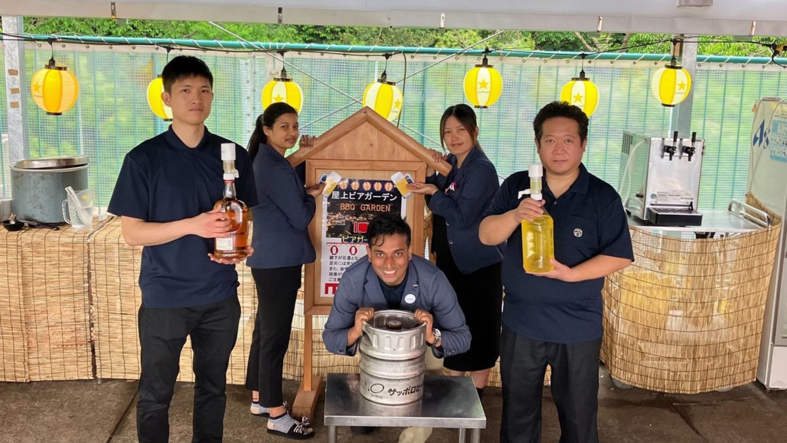 スタッフ一同お待ちしております♪