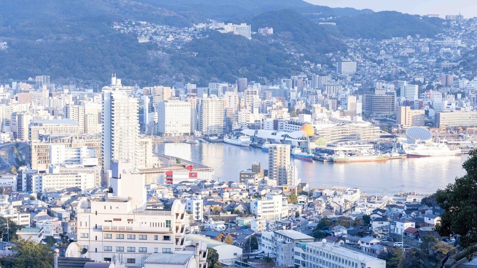 【ロビーからの眺望】