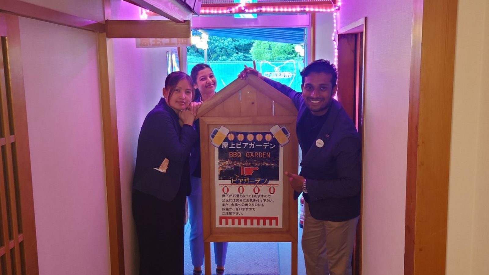 笑顔いっぱーいでお待ちしております♪