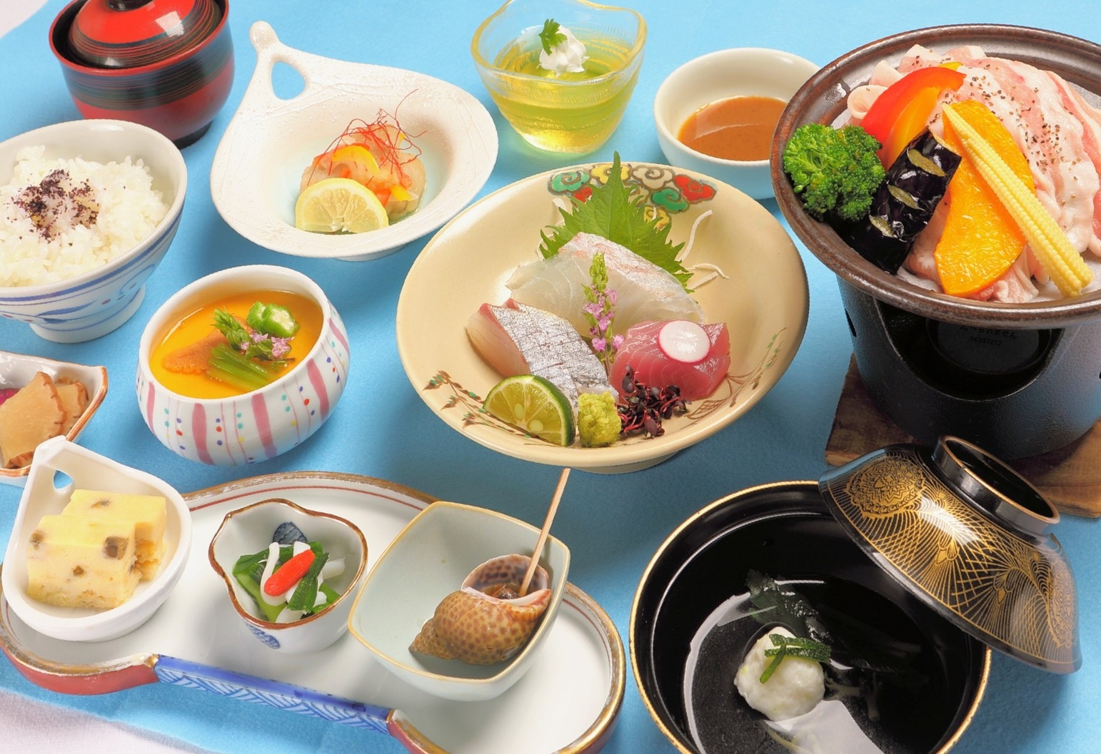 【お日にち限定割】【直前割】　≪１泊２食付≫でこの価格！■自慢の食事と高評価の温泉♪