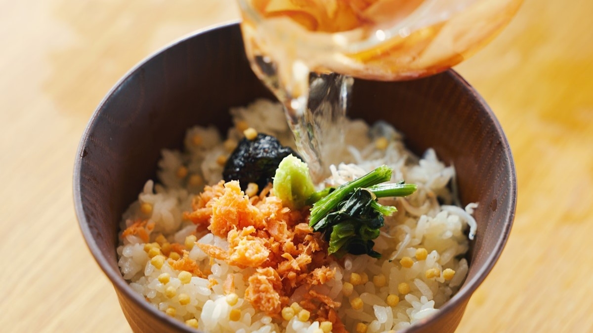 【お日にち限定・最大15％OFF】好きな薬味で楽しむ出汁茶漬けとおばんざいで始まる朝＜朝食付き＞