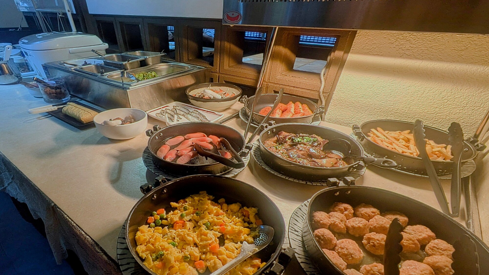 朝食ビュッフェ