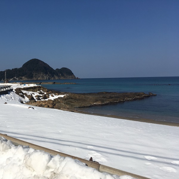冬の竹野浜　宿からの眺め