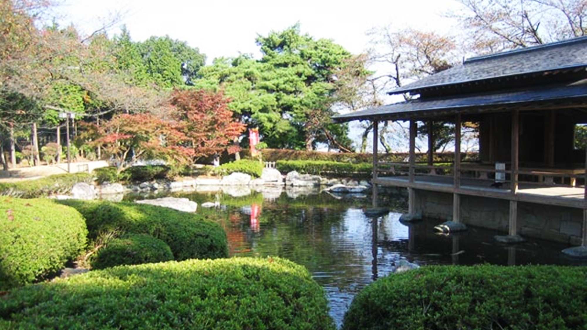 *【西山公園】日本海側随一のつつじの名所。秋には紅葉もお楽しみいただけます