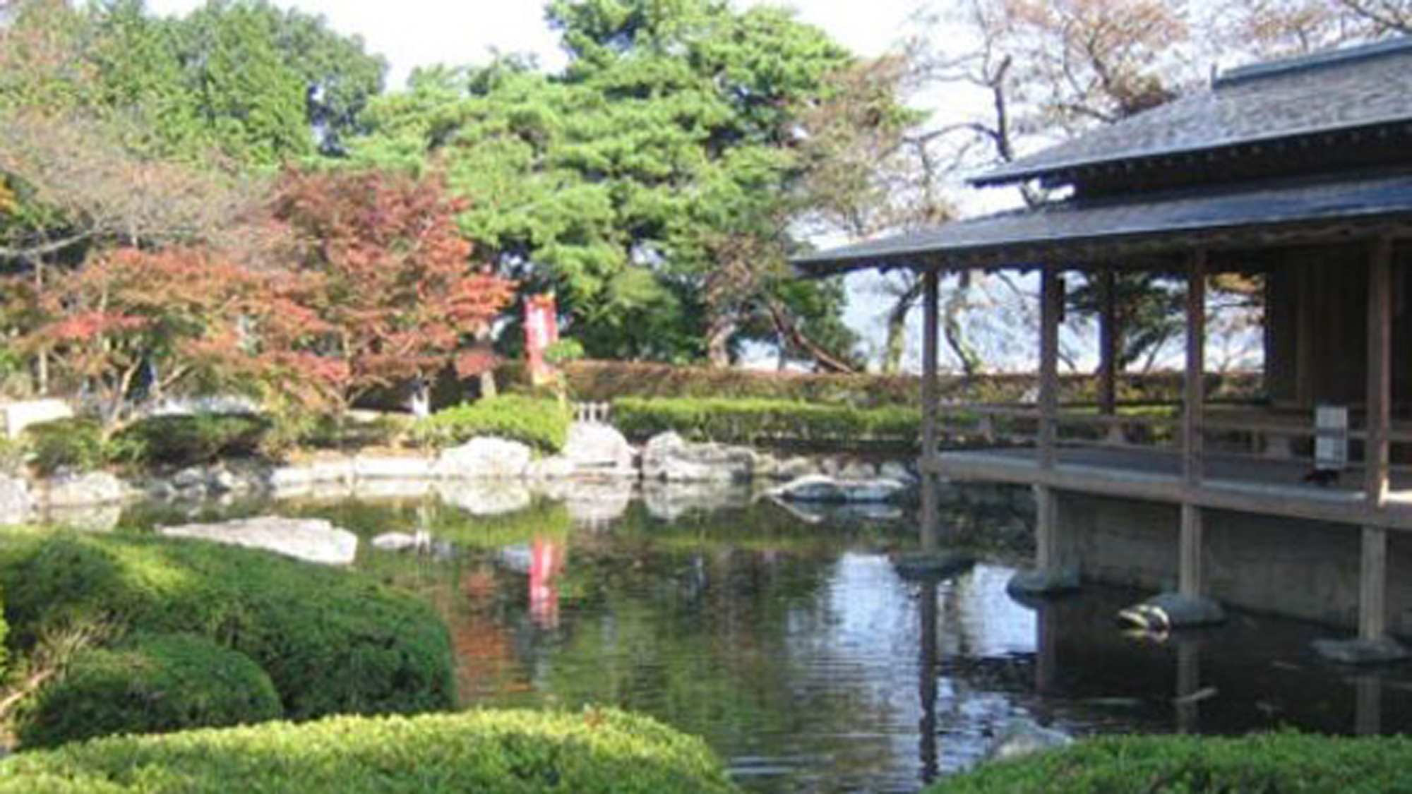 【西山公園】日本海側随一のつつじの名所。秋には紅葉もお楽しみいただけます