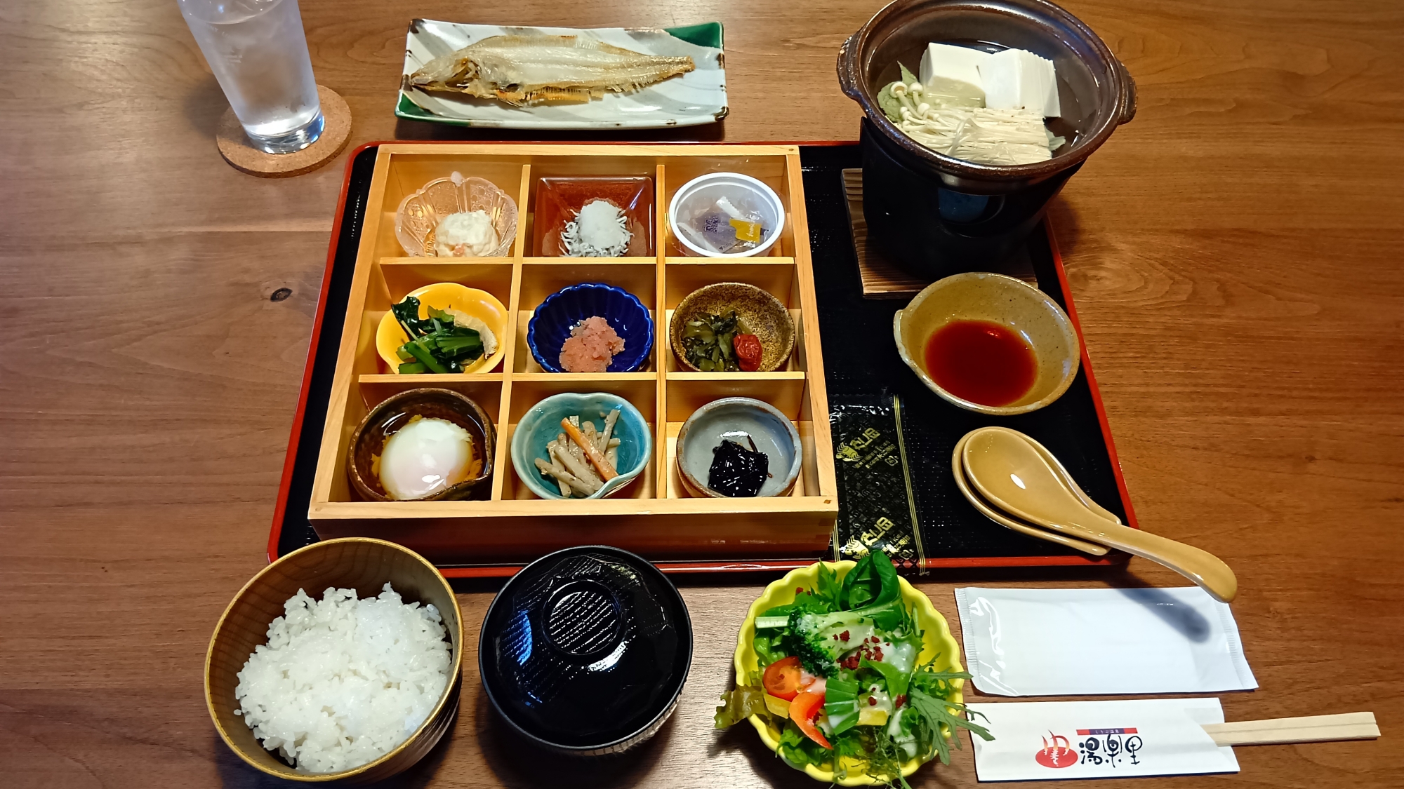 *【朝食】和定食をご用意。朝食で元気をチャージしてお出かけください♪※湯豆腐は冬シーズンのみ 