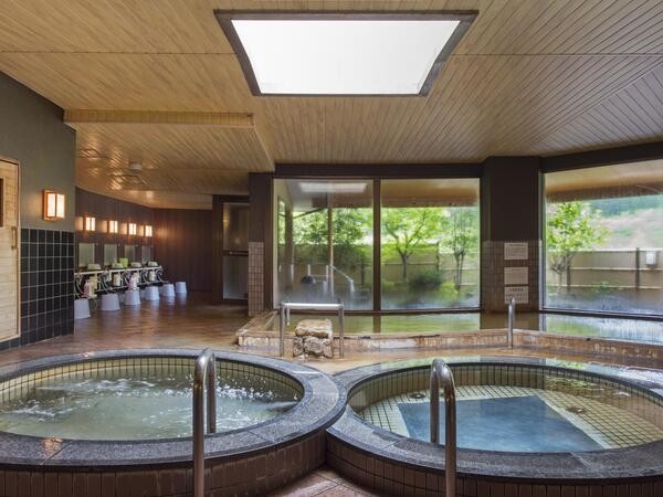 天然温泉「香肌（かはだ）の湯」