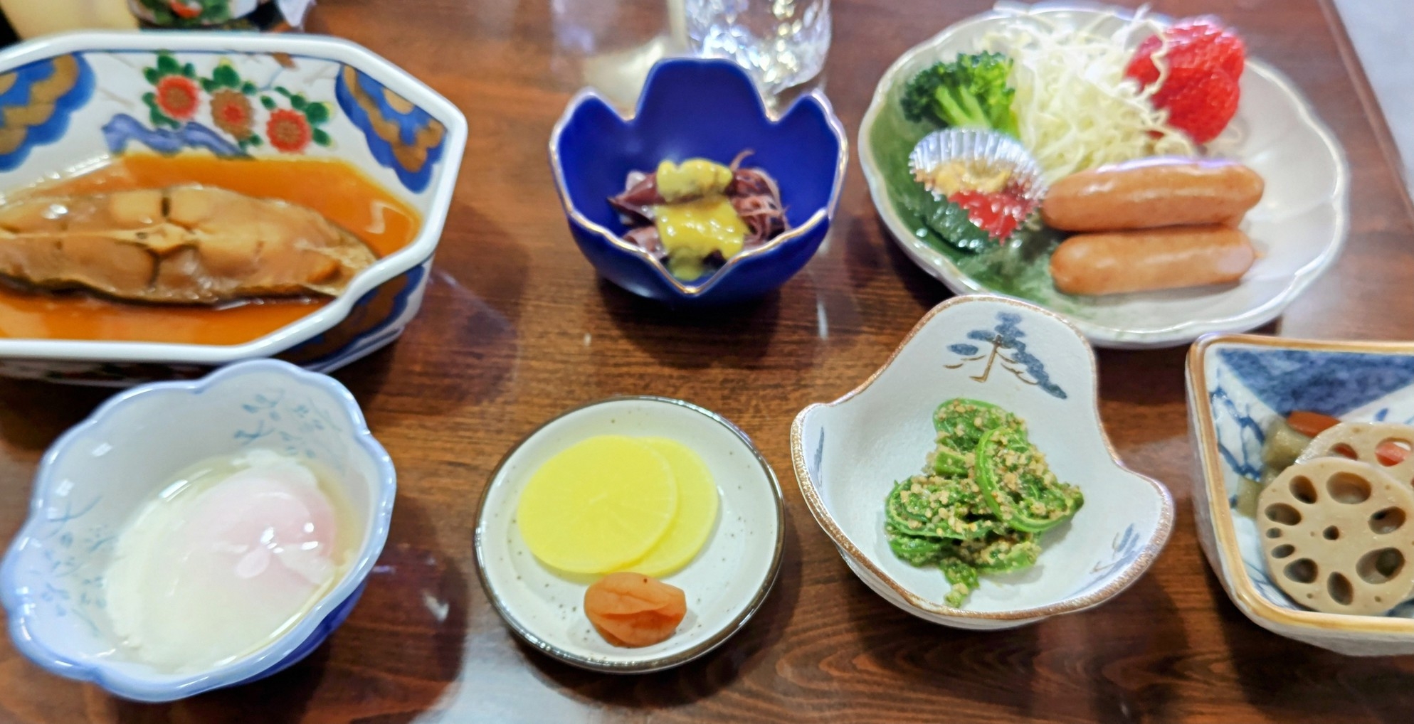 【一泊朝食付】シングル洋室★ベッド幅120cm★《幼児添い寝無料》※電車は見えません。