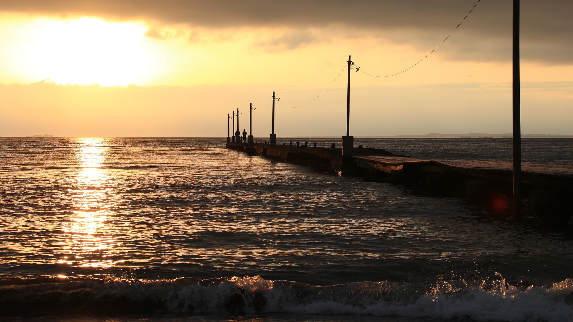 千葉県南房総市 岡本桟橋（原岡桟橋）／車40分