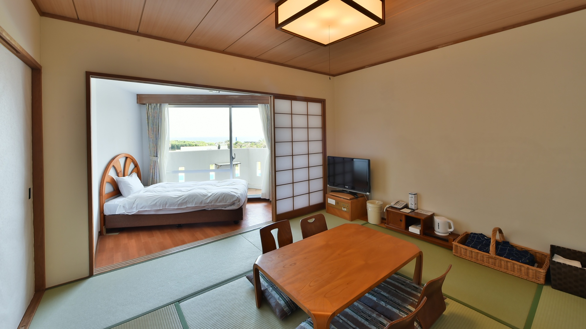 オーシャンビュー　ホテル棟　和洋室（3～5名）