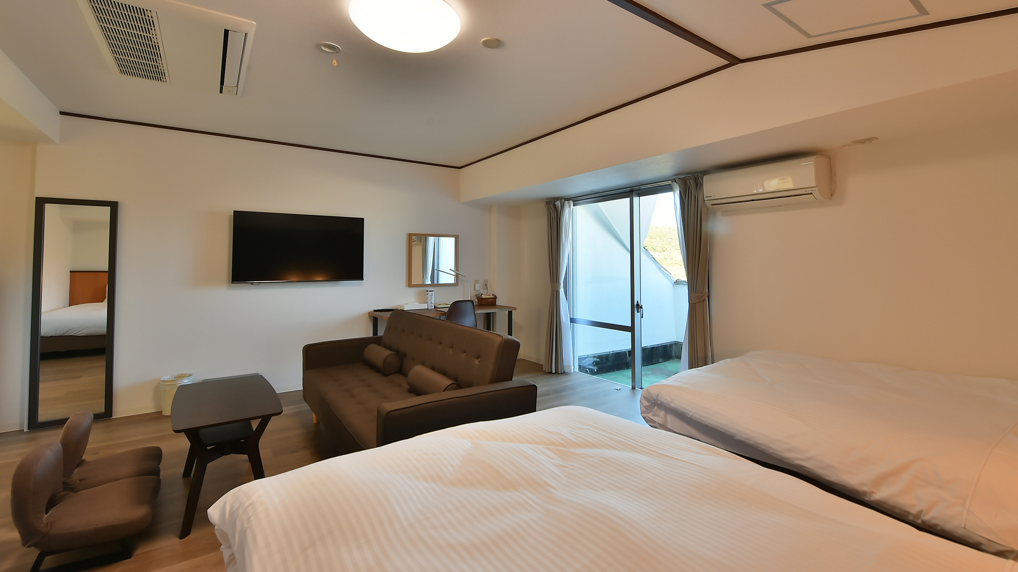 ファームビュー　4Fファミリールーム（3～4名）※ベッド3台