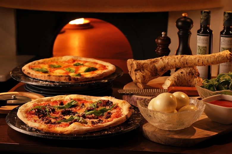 【憧れのスノークリスマス】夕朝食付｜極上のワインと共に優雅なひとときを約束贅沢ステイ