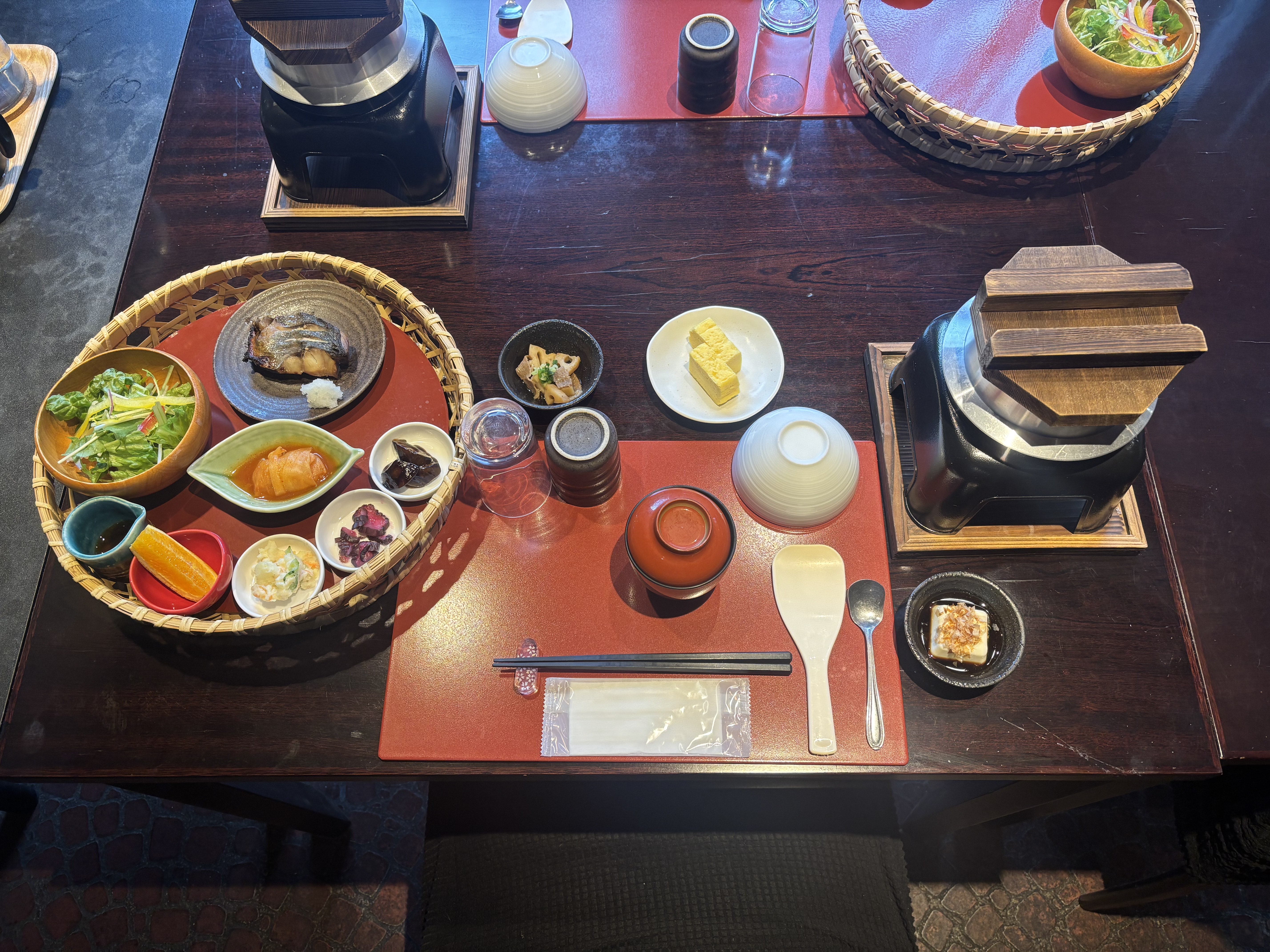 朝食