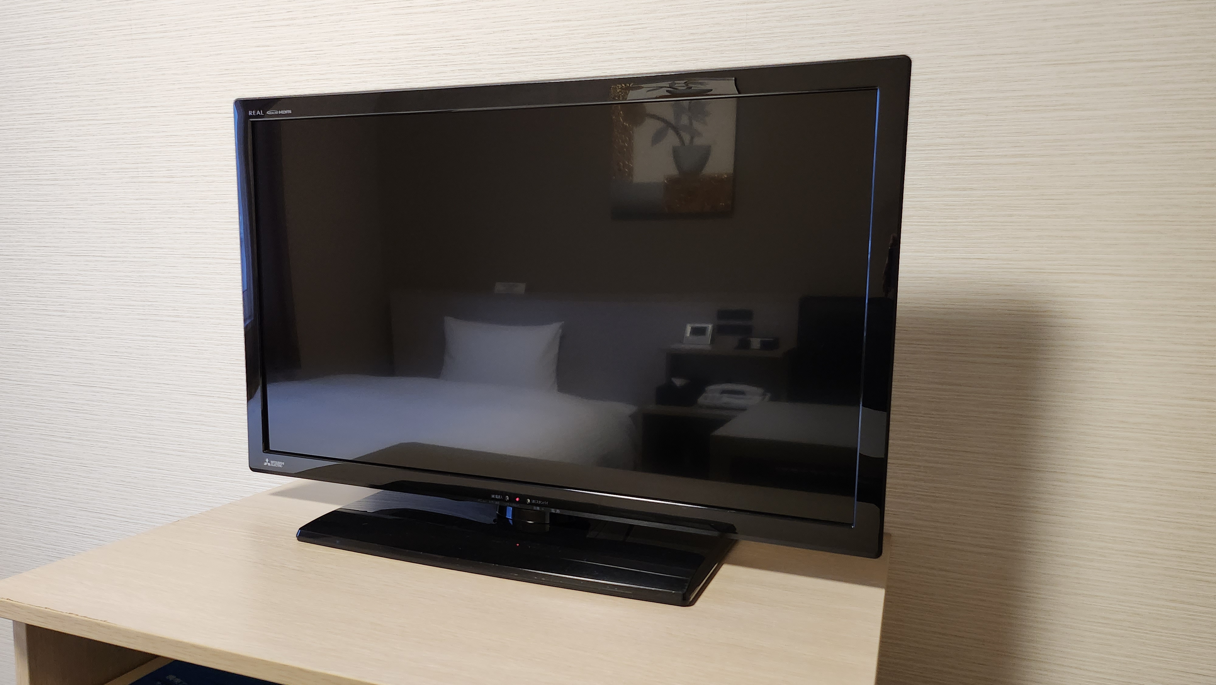 液晶テレビ