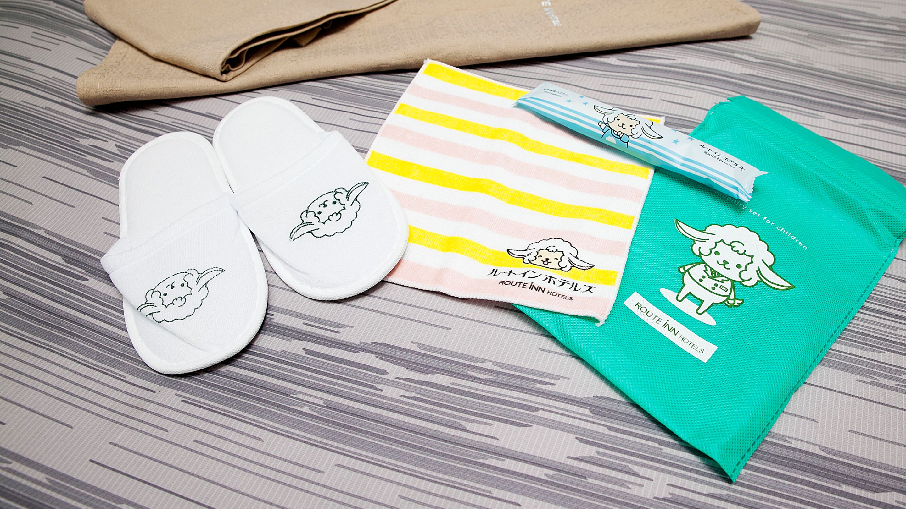 お子様アメニティ《フロントにてお渡しいたします》