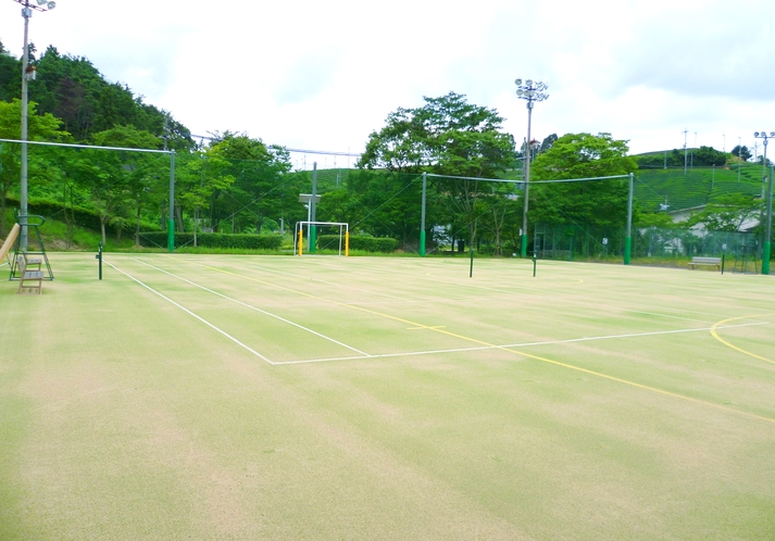 京都　和束荘前　テニス合宿施設
