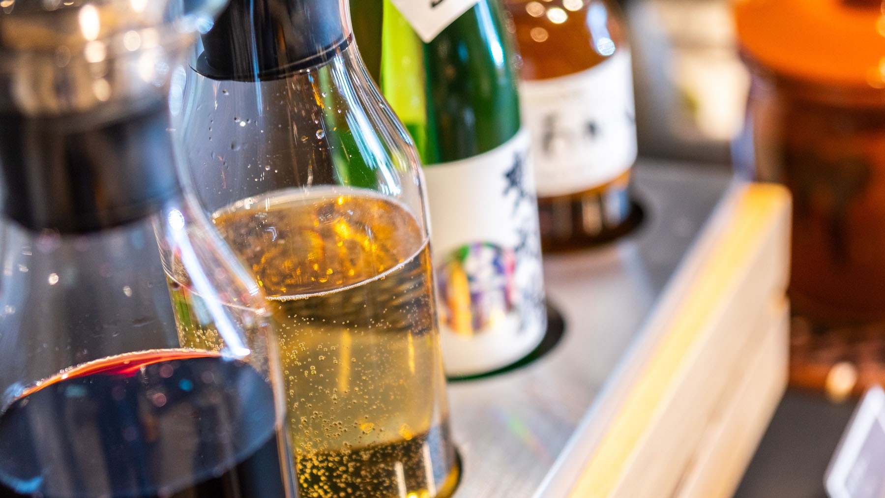 ワインや焼酎、コーヒー等をラウンジでゆったりと楽しめる無料ウェルカムバー