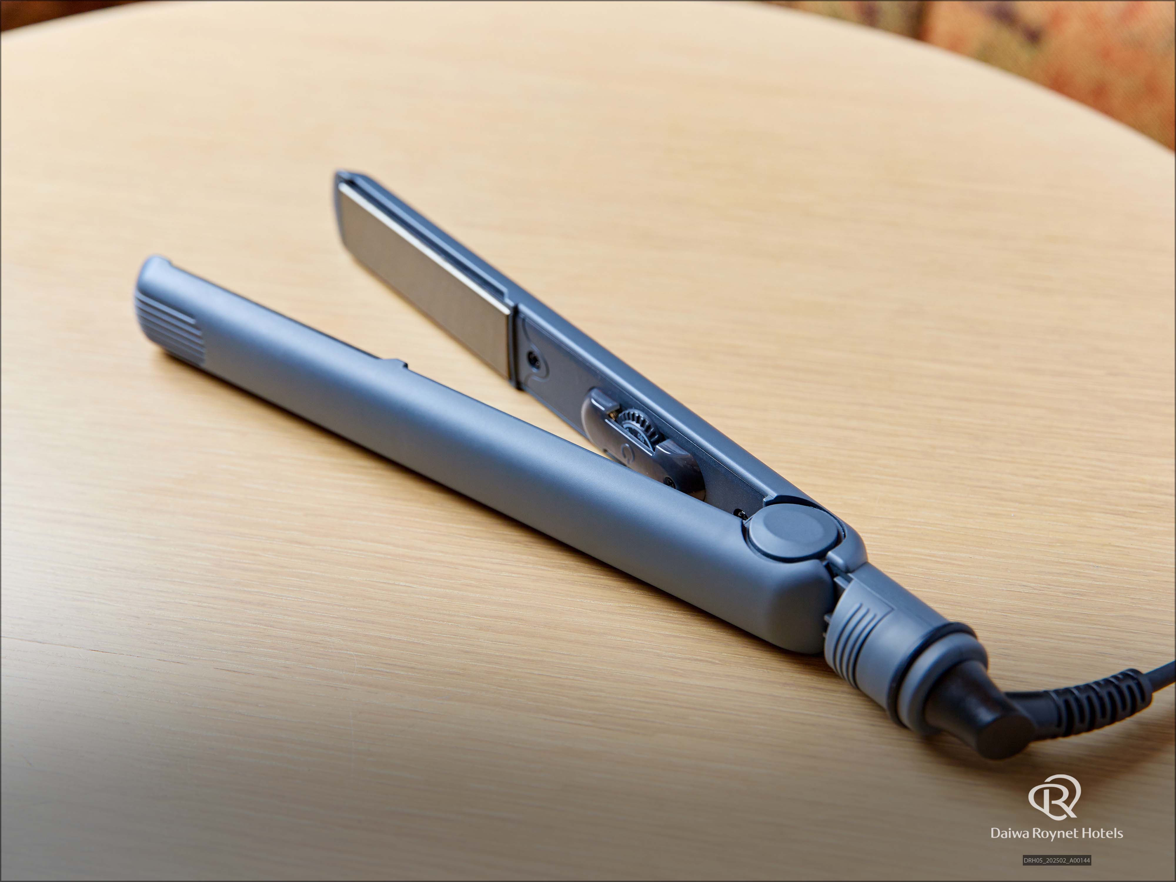 ストレートヘアアイロン