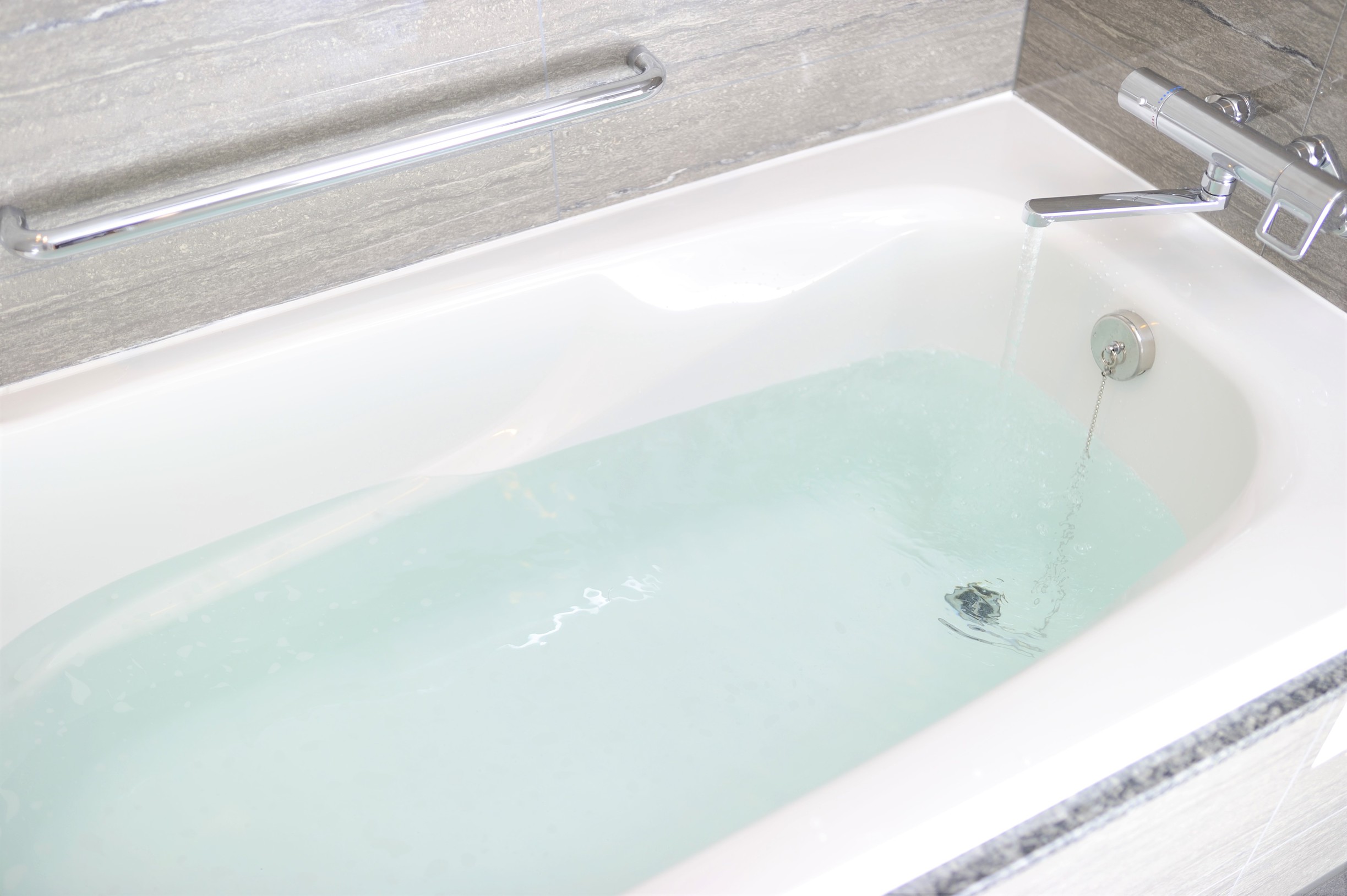 【ファミリープラン】小学生半額＆幼児添寝無料　全室42平米以上　食事なし