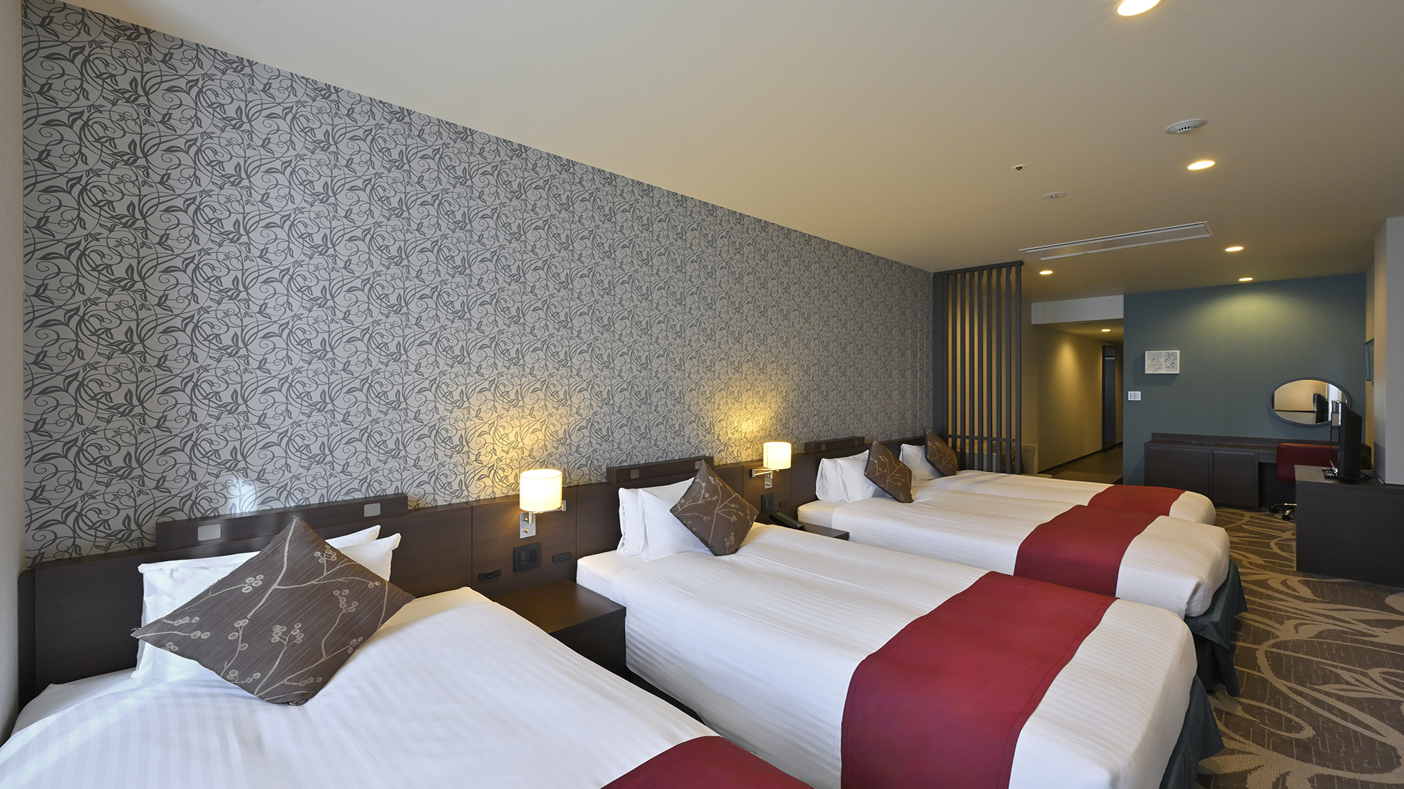 デラックストリプルプラス