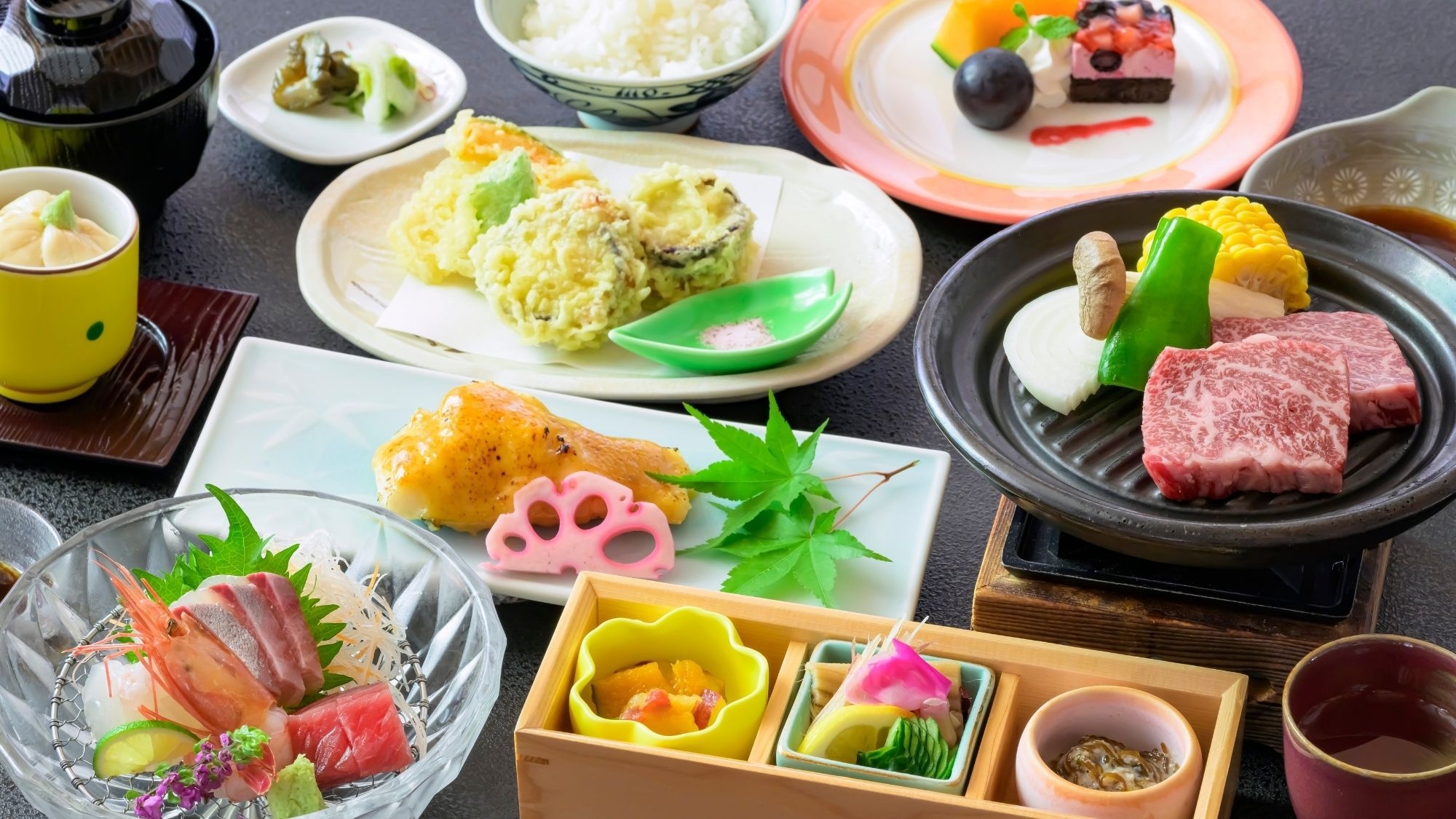 【泰澄の杜〇30周年記念プラン〇第2弾】夕食時フローズンぶどうソーダ＆ウェルカムぶどう特典♪華コース
