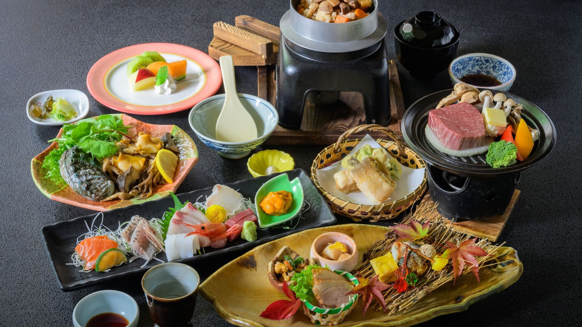 【秋の恵みを贅沢に＜秋の極み＞】ごちそう満載！若狭牛ヒレ肉×松茸陶板×蒸しあわび堪能！松茸釜飯も