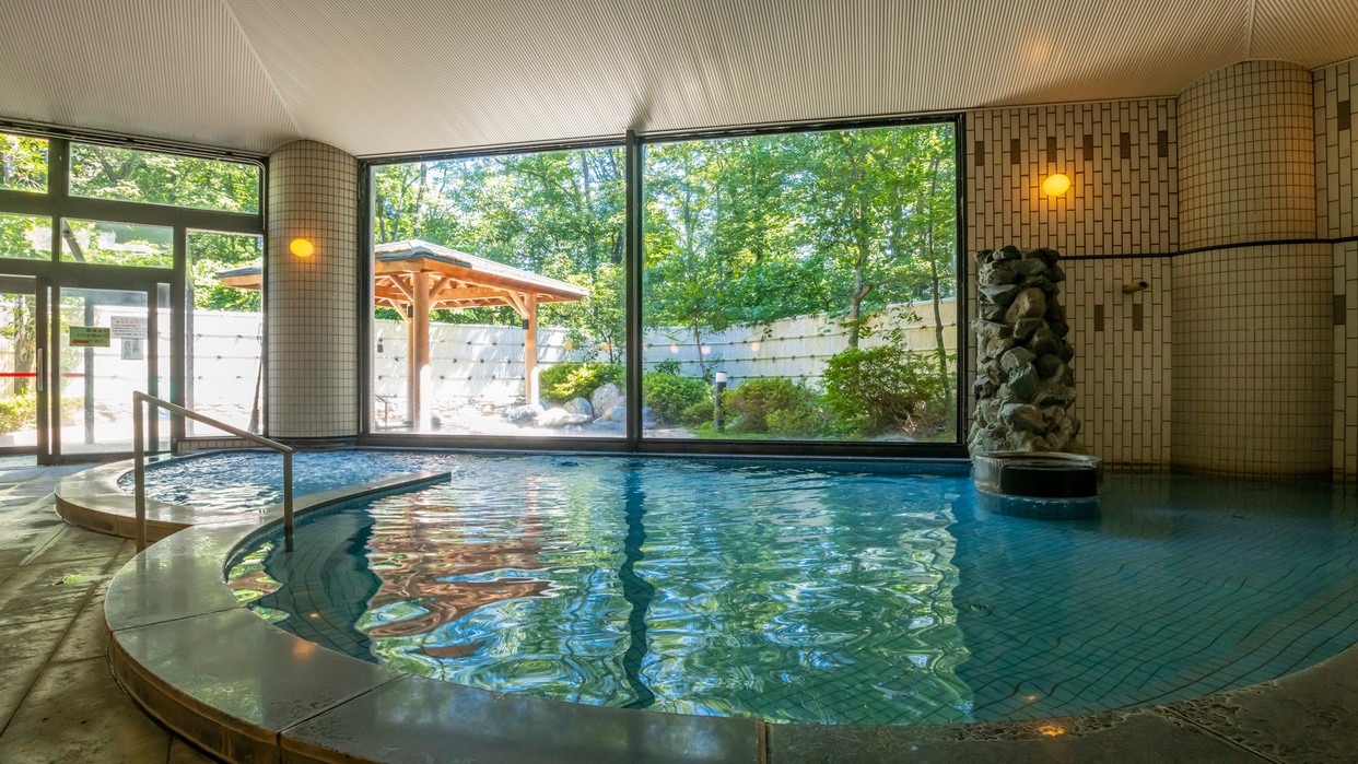 広々ゆったりした大浴場ではゆったりとした時間をお過ごしいただけます