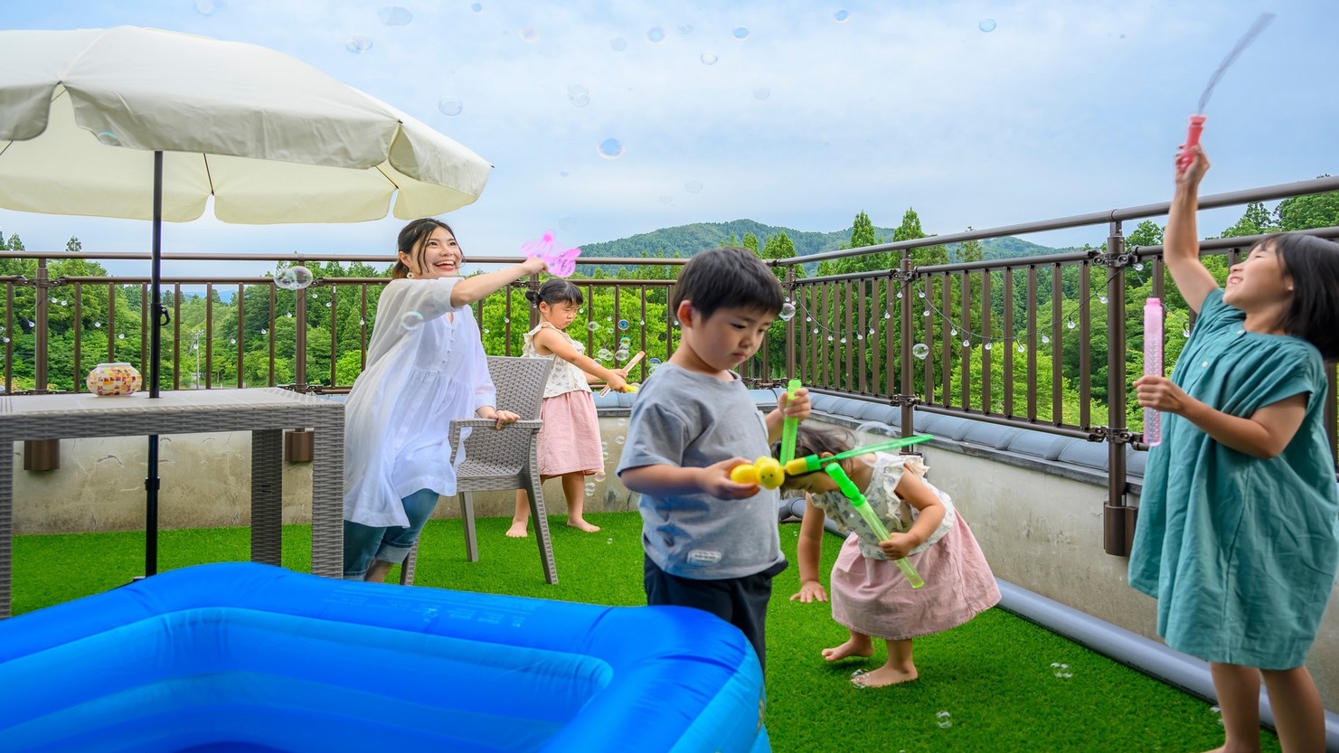 【部屋テラスでプール＆水遊び】福井県では当宿だけ！お部屋専用テラスでプール＆水遊びが楽しめる♪夏の華