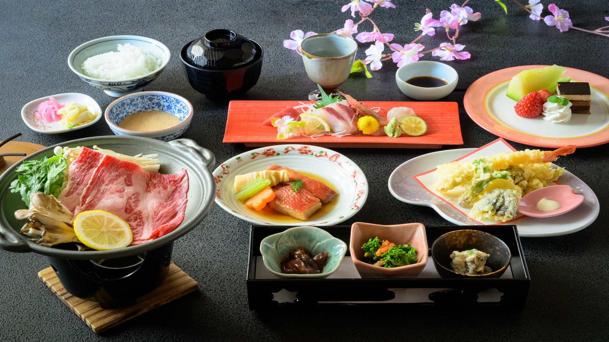 目にも舌にも春色満載。金目鯛と国産牛をご用意【春の華】