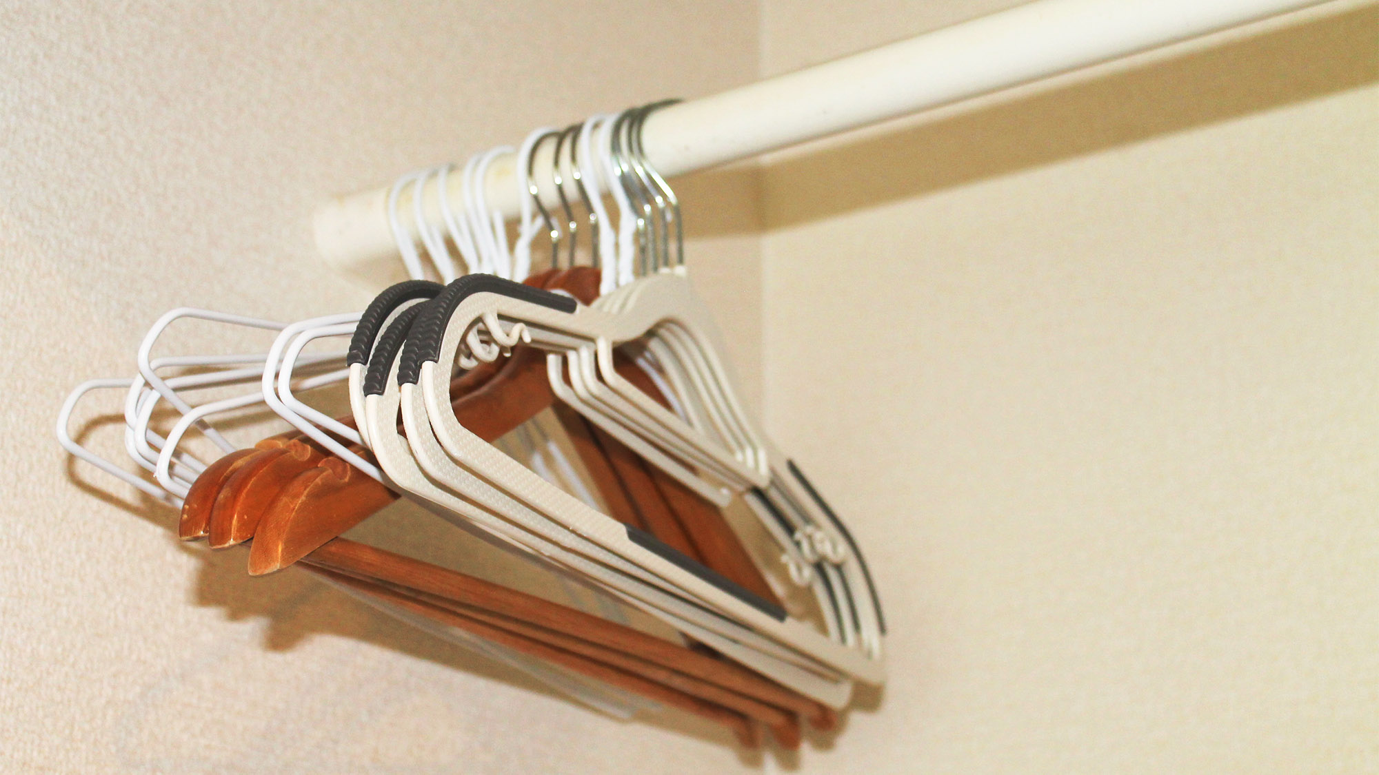 ・【クローゼット】お洋服も快適に　広々としたクローゼットをご用意