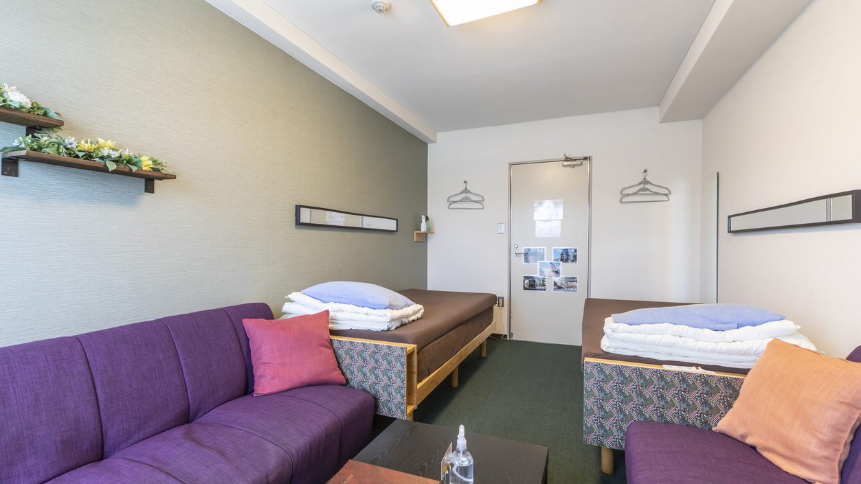 【禁煙】ツインルーム（バス・トイレ共用）