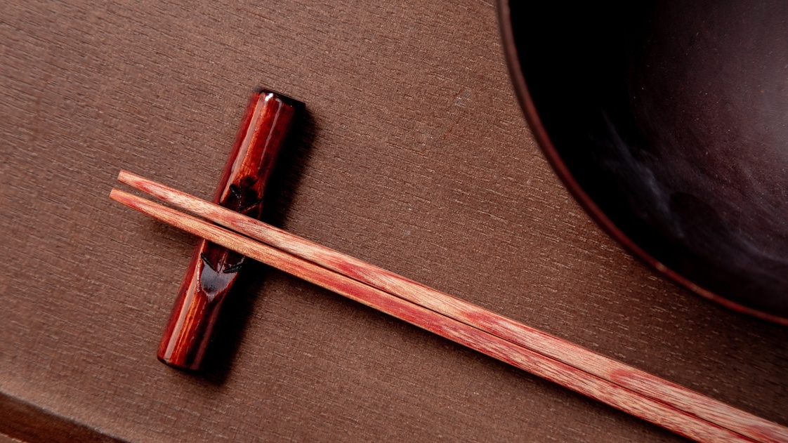 【6〜7月限定】萃10周年記念プラン｜オリジナル箸プレゼント